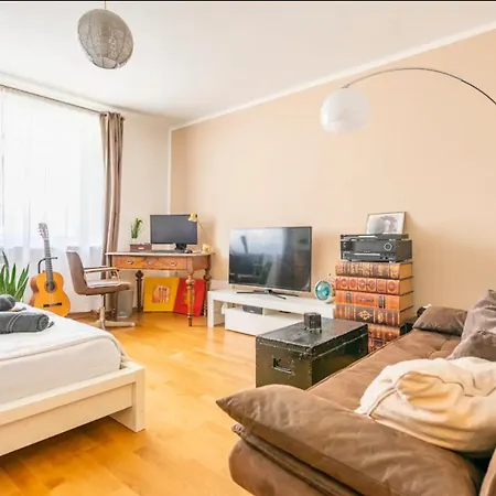 Willkommen In Nahe Zentrum Und Oktoberfest Homestay *